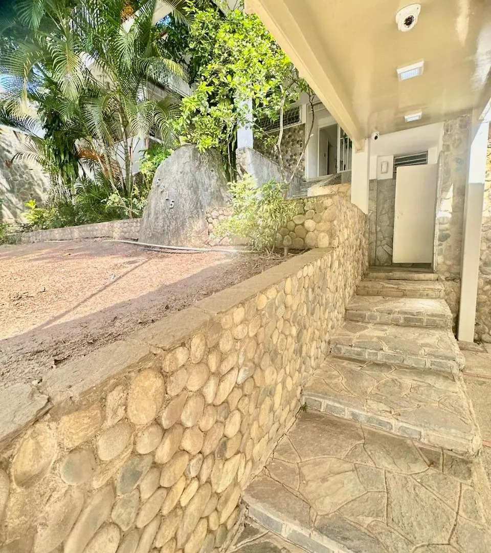 Estudio Independiente, Full Equipo En Excelente Zona De Caracas Apartamento
