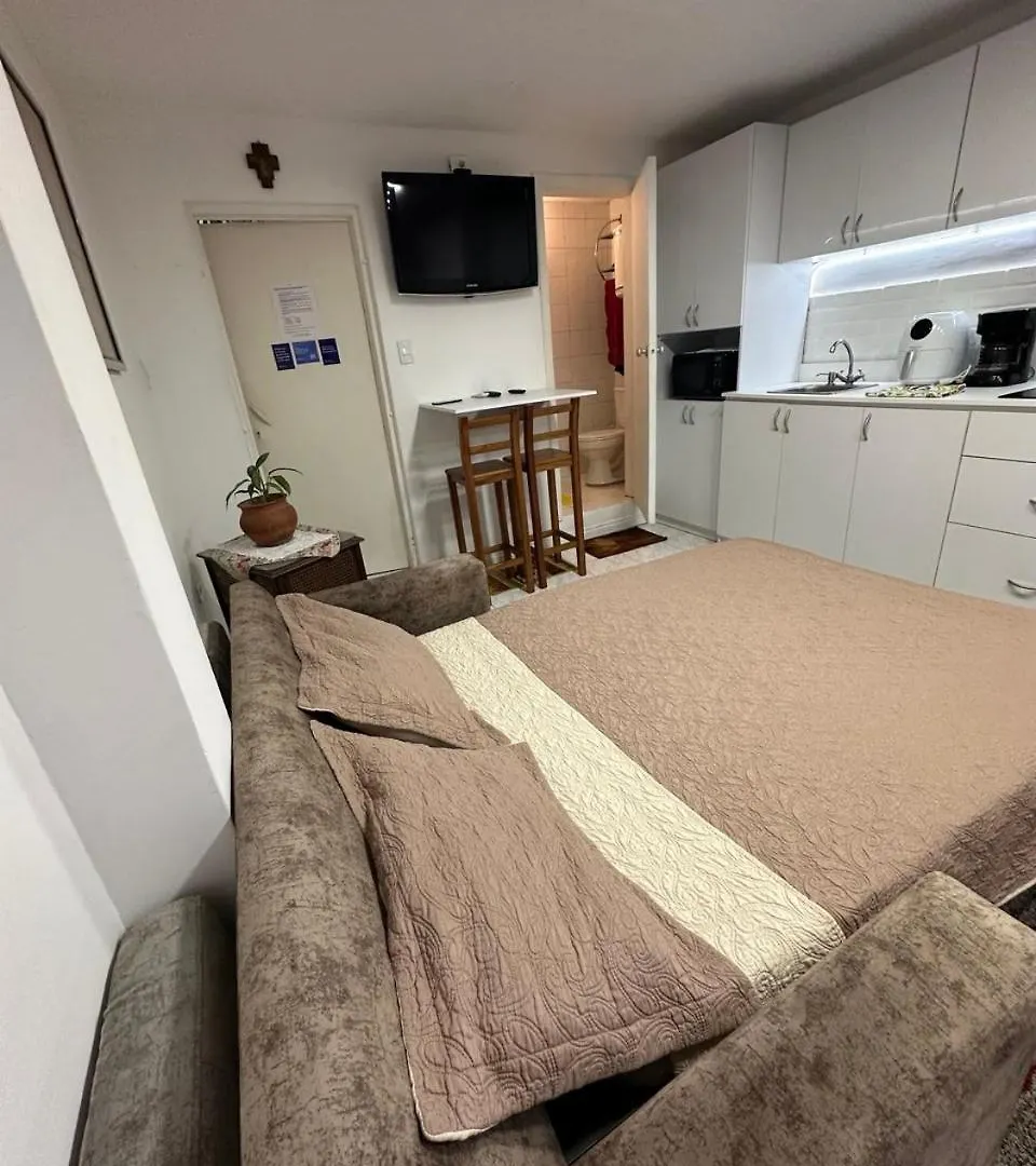 Estudio Independiente, Full Equipo En Excelente Zona De Caracas Apartamento